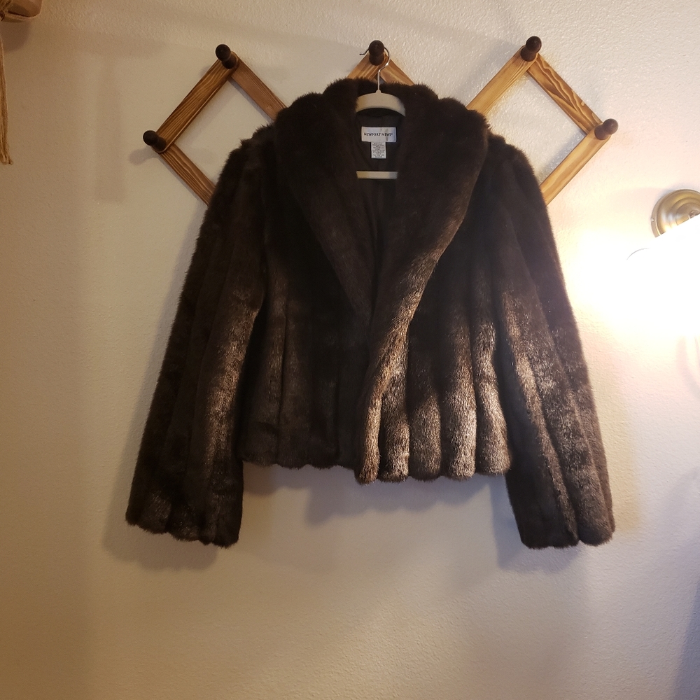 Newport news short coat